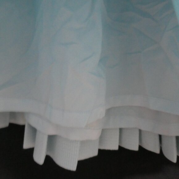 Textured Light Blue Lined Pleated Skirt | size 36 | Button and Zip Side Closure - Picture 9 of 15